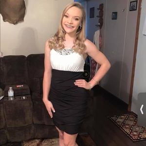 Black and white prom/homecoming dress